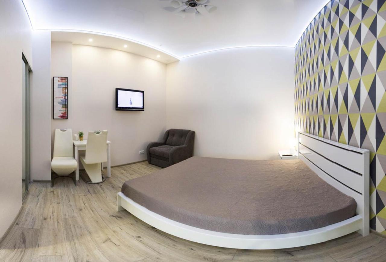 Apartment Modern In The Centre - Kuznechna Str. 26/4