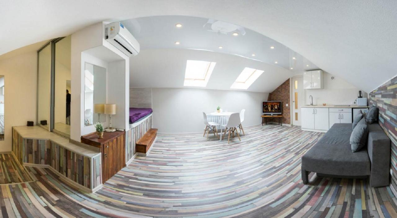 Apartment Modern In The Centre - Kuznechna Str. 26/4