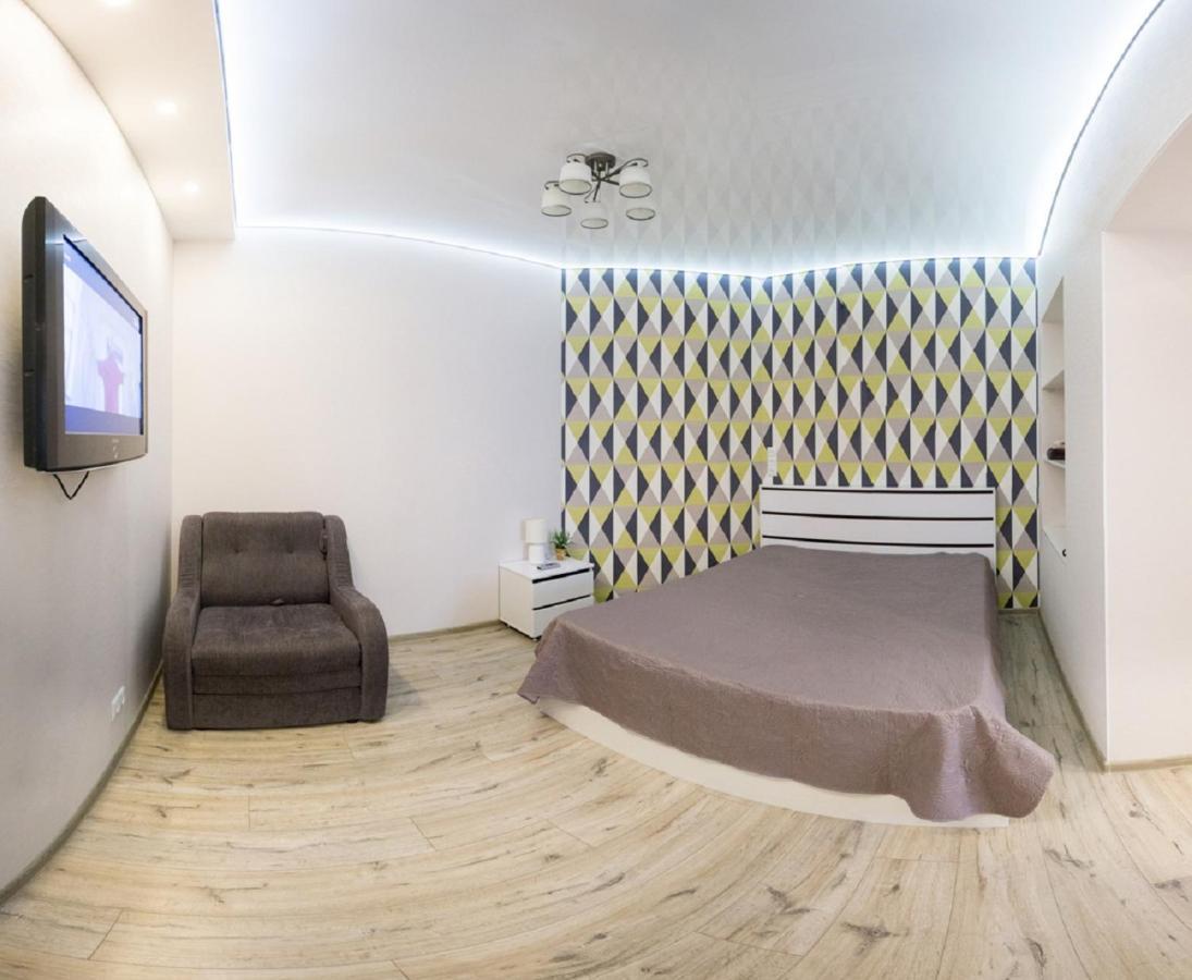 Modern In The Centre - Kuznechna Str. 26/4